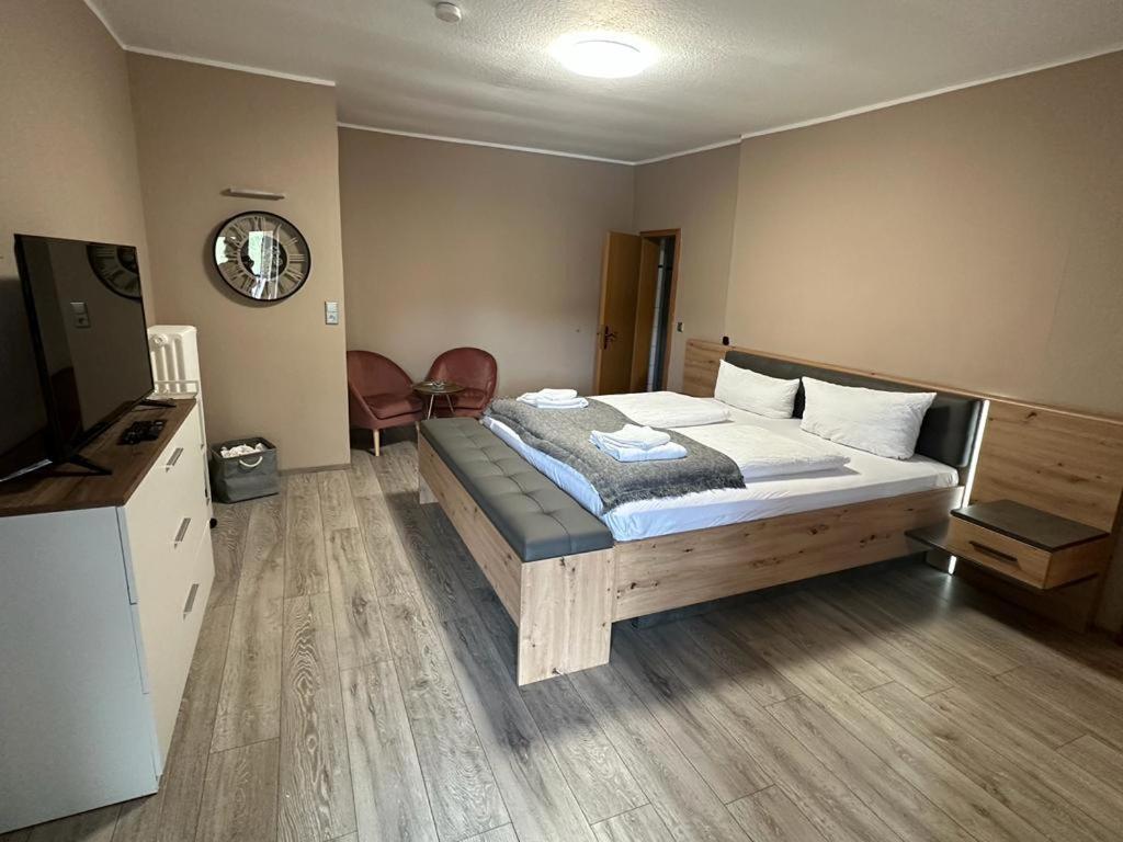 Hotel Gonzlay Трабен-Трарбах Экстерьер фото